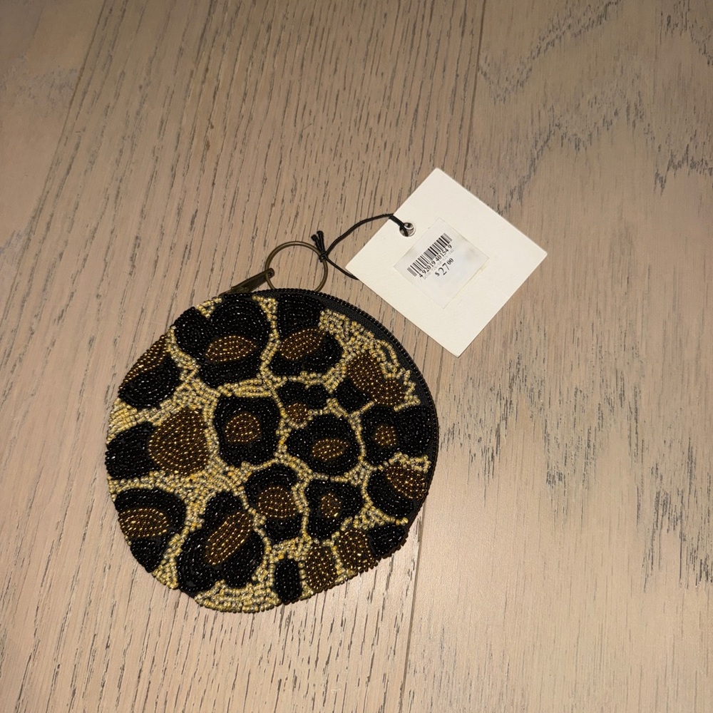 NWT Ink + Alloy Cheetah Gold and Black Embroidery Round Zip Beaded Wallet Bag - Picture 3 of 4